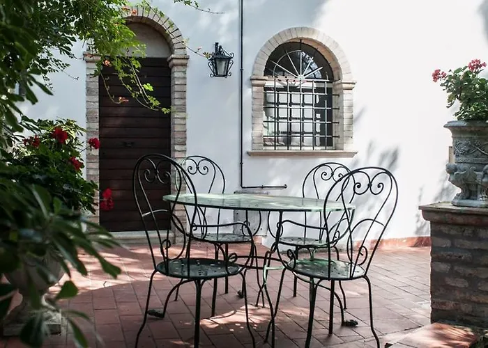 Anna Savini Apartman *