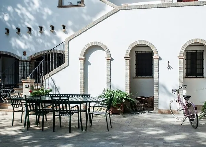 Anna Savini Apartman *