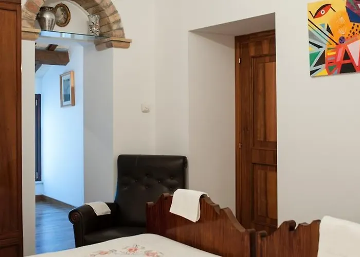 Anna Savini Apartman